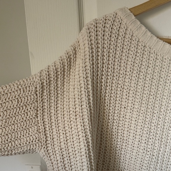American Eagle Outfitters Sweaters - American Eagle Outfitters Cream Knit Cardigan